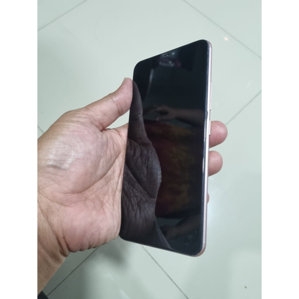 VIVO V9 4/64