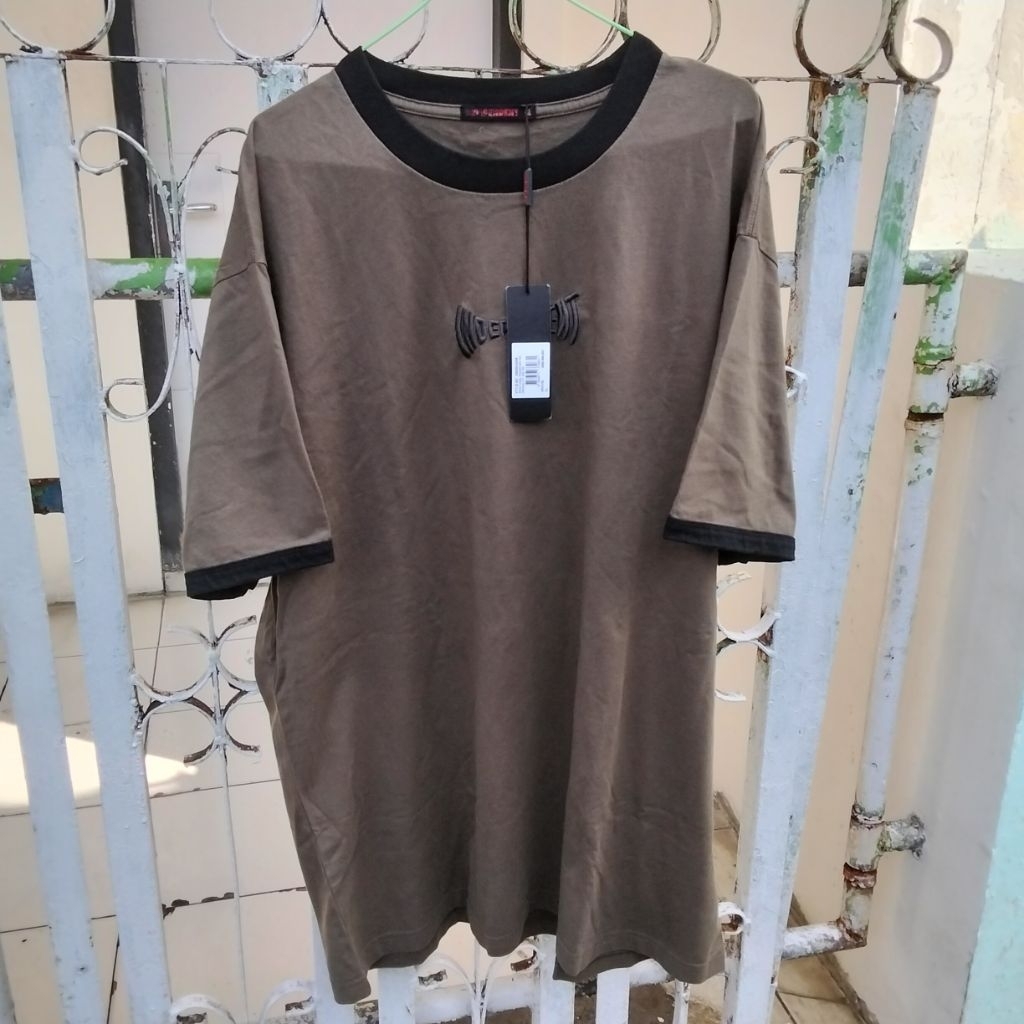 Kaos Independent pria