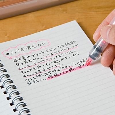 

D3W! Muji Retractable Highlighter Neon Colors Knock Type Penanda Halaman Original Muji Jepang