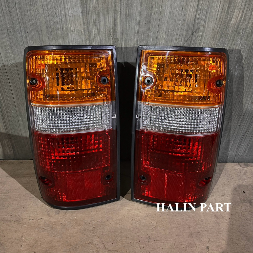 STOPLAMP/LAMPU STOP/LAMPU BELAKANG + SOKET KIJANG GRAND EXTRA (LUBANG BAUT 4) ORIGINAL DEPO