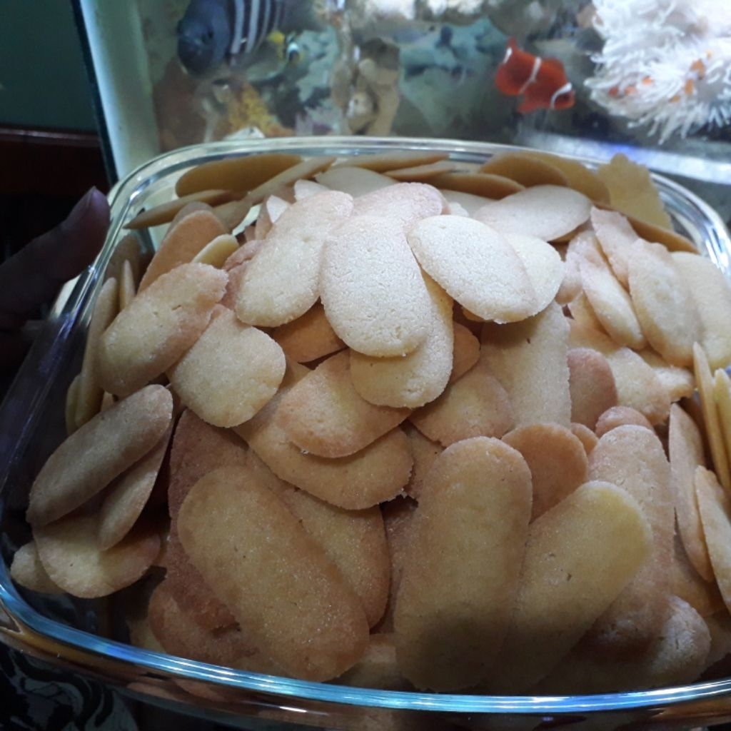 

kue kering lidah kucing original - toples 500 gram