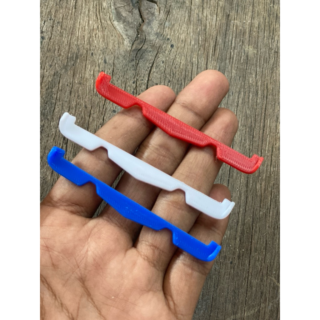 winglet miniatur bus plastik ukuran pas untuk bus plastik