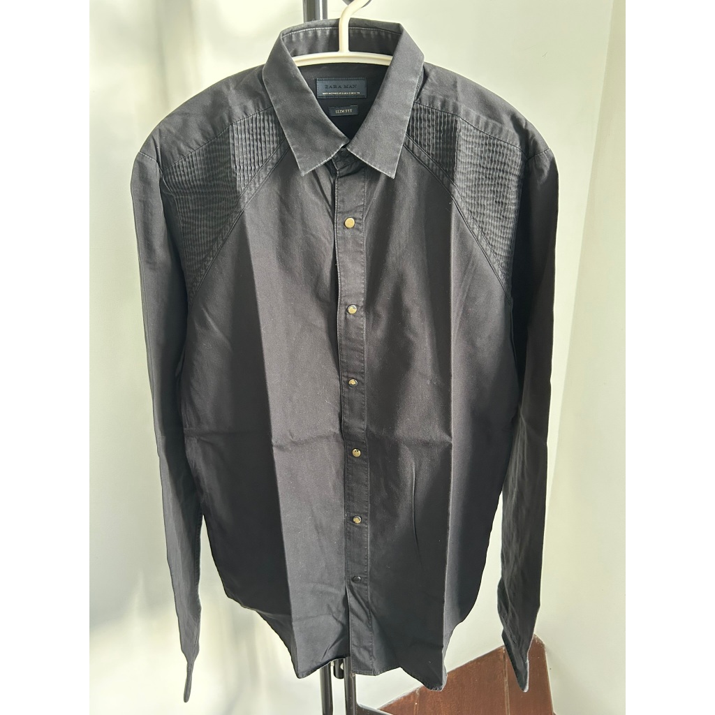 Kemeja Pria Zara Hitam - Preloved
