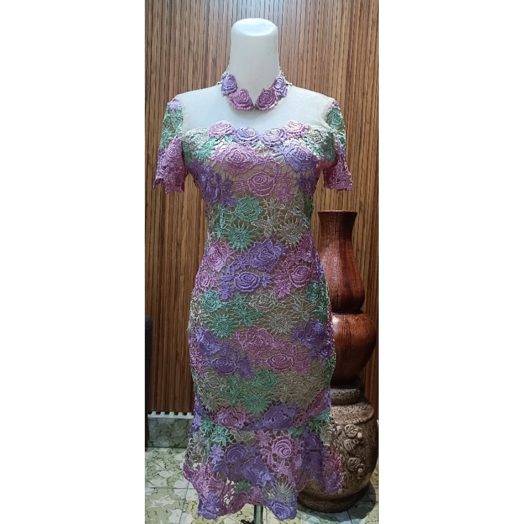 Dress Pelangi Mewah LD Kecil