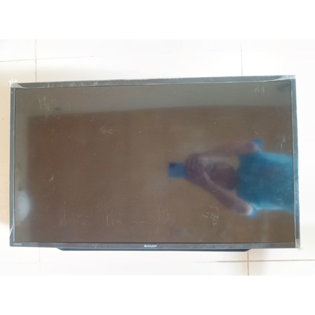 Layar LED Sharp 32 inch