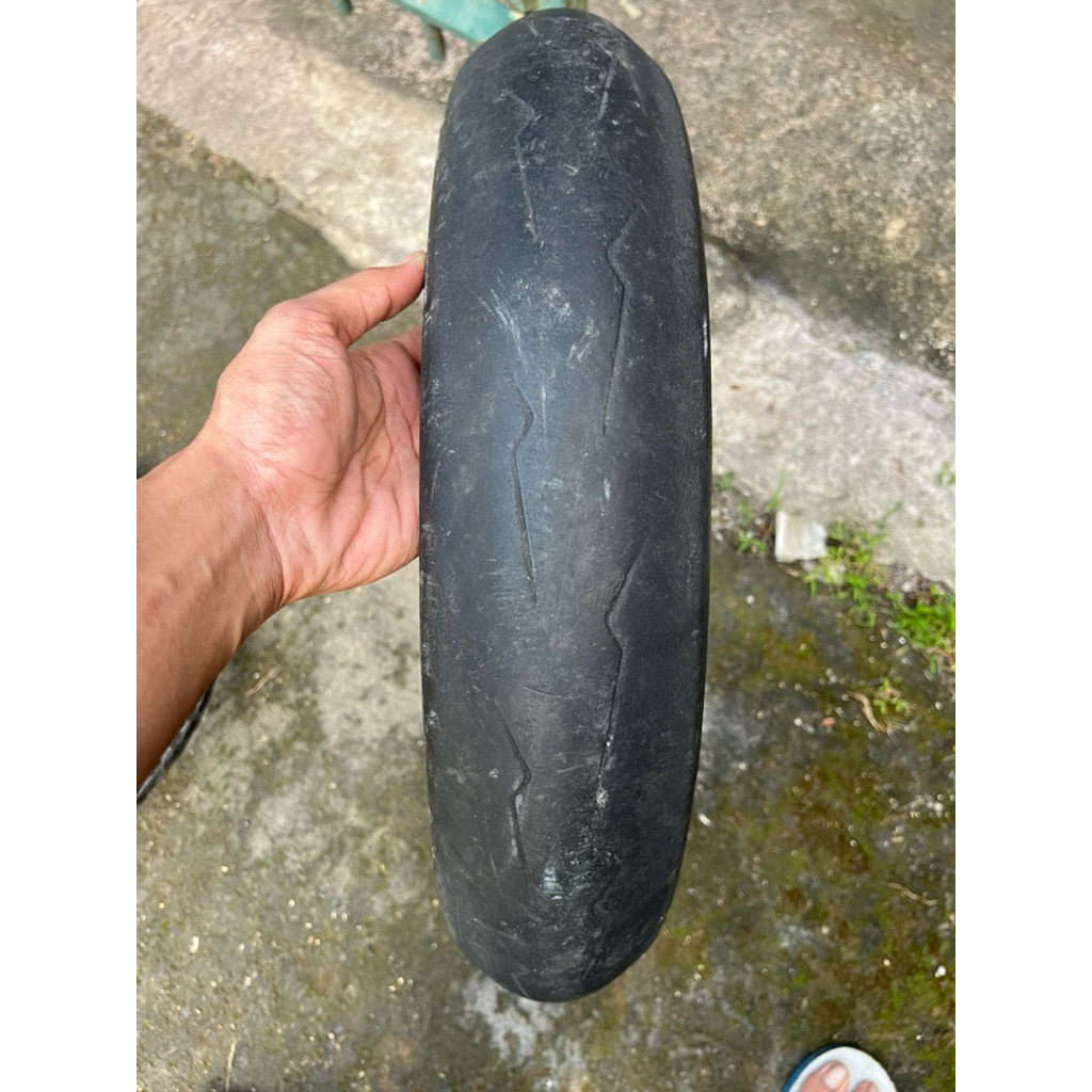 Ban Pirelli Diablo Supercorsa 110/70 ring 17