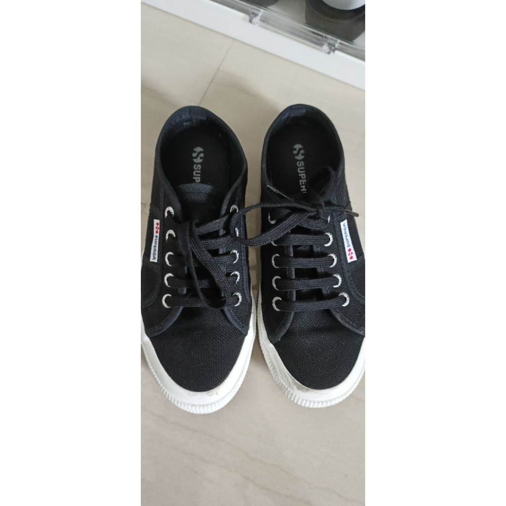 Sepatu Wanita Superga