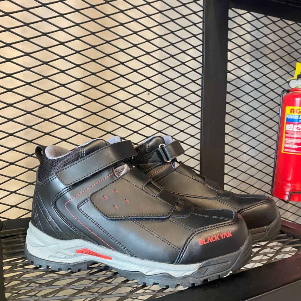 Sepatu Safety Black Yak 275 Original - Black Yak 275 Safety Shoes Original