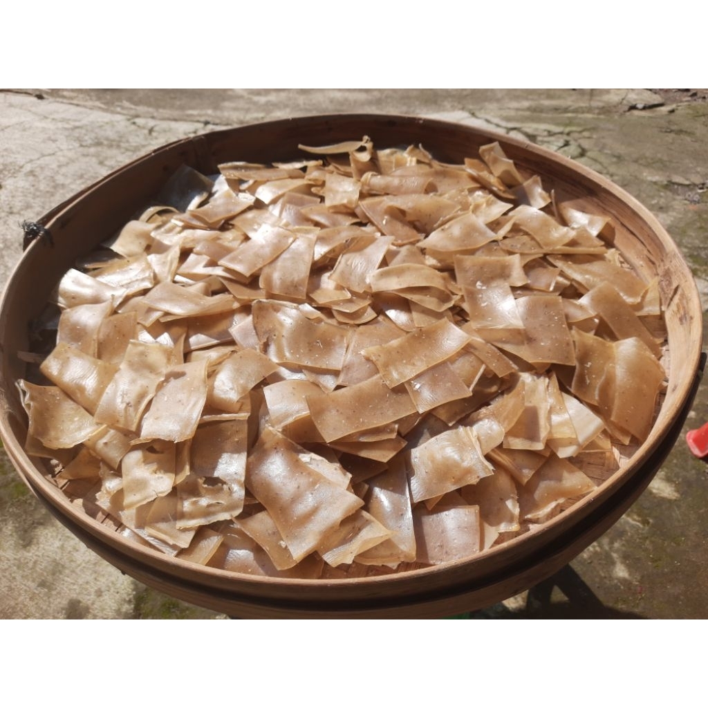 

Kerupuk Rambak Bawang Mentah 1Kg Khas Salatiga