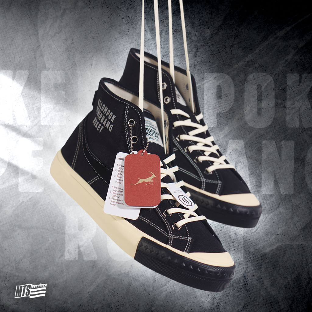 Sepatu KELOMPOK PENERBANG ROKET - Sepatu Compass Gazelle Hi KPR by COMPASS