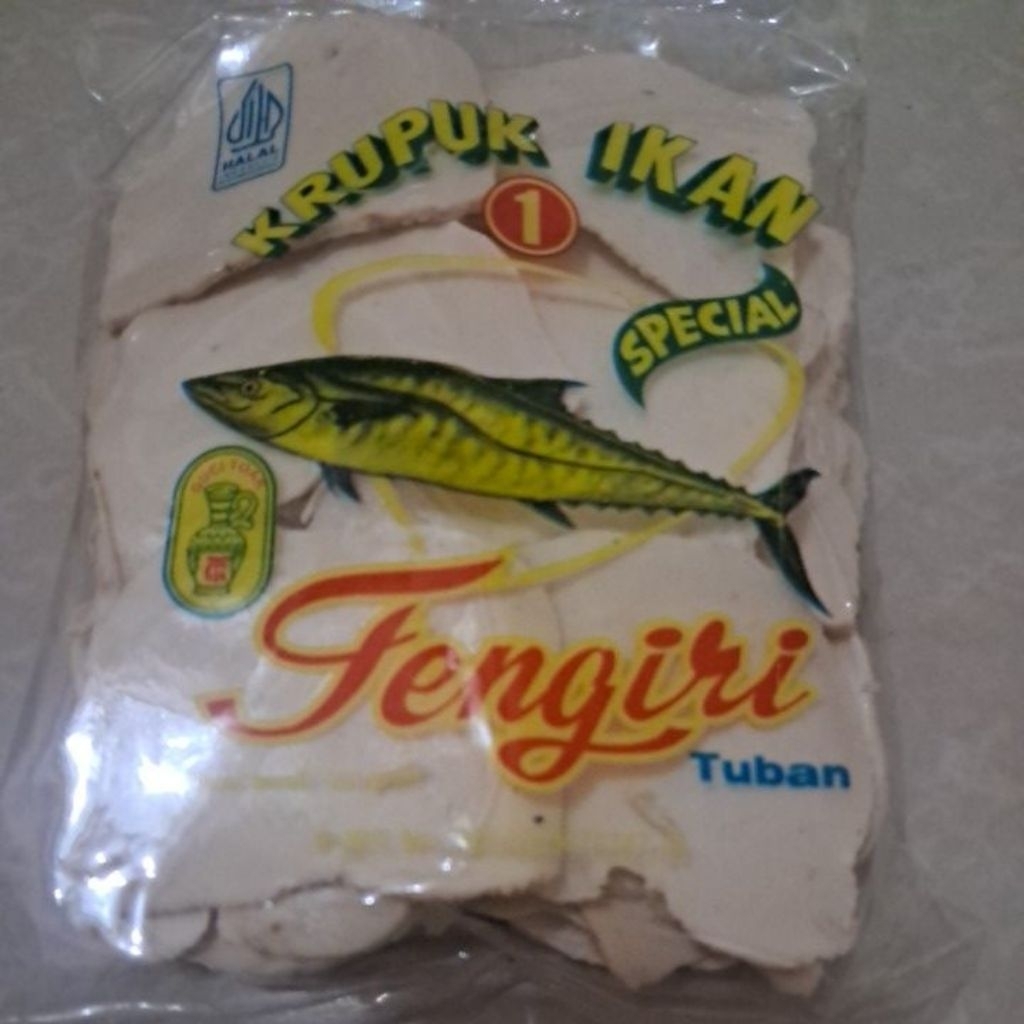 

krupuk ikan tengiri spesial cap guci toak ukuran 250 gram
