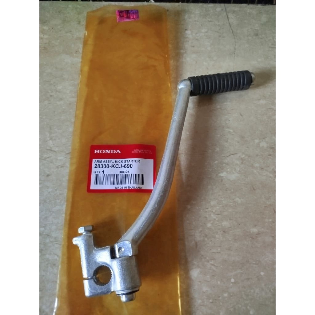 ENGKOL TIGER, TIGER NEW PEDAL SELAH TIGER KCJ 28300-KCJ-690 ORI THAILAND