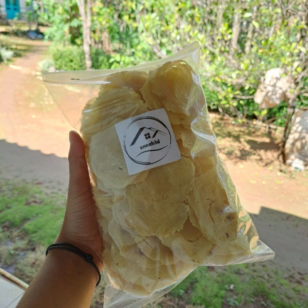 

1KG EMPING MELINJO MENTAH LB ASLI LIMPUNG ( BIJI 3-4 )