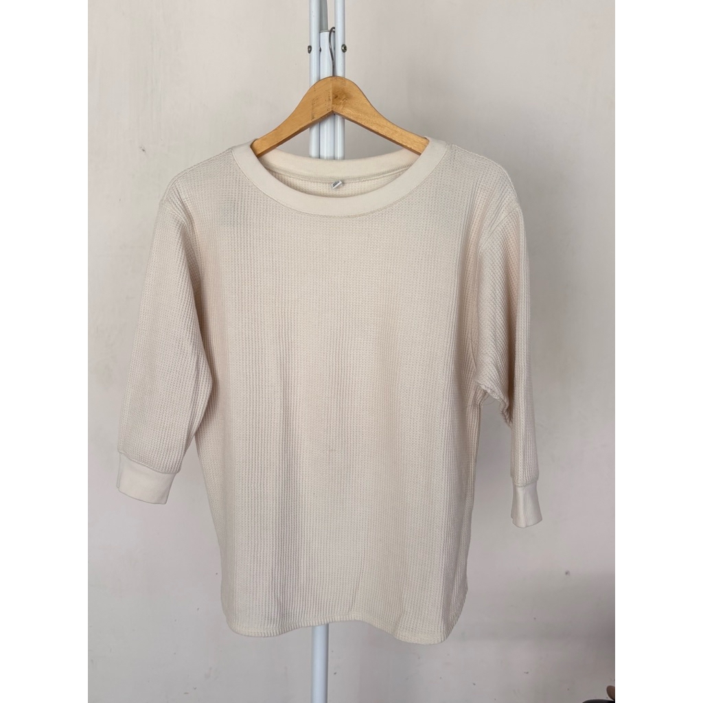 Preloved Uniqlo Knit Sweater Waffle