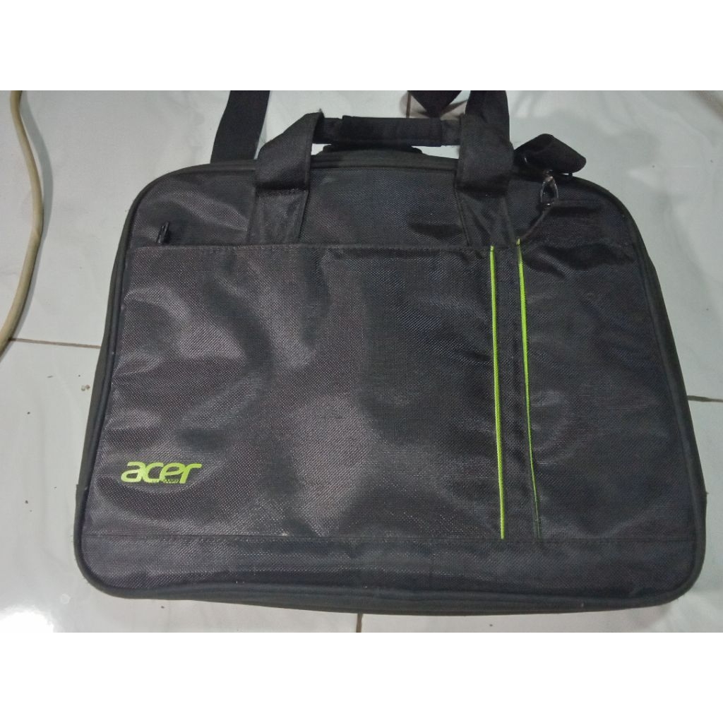 Tas Selempang Bekas Laptop