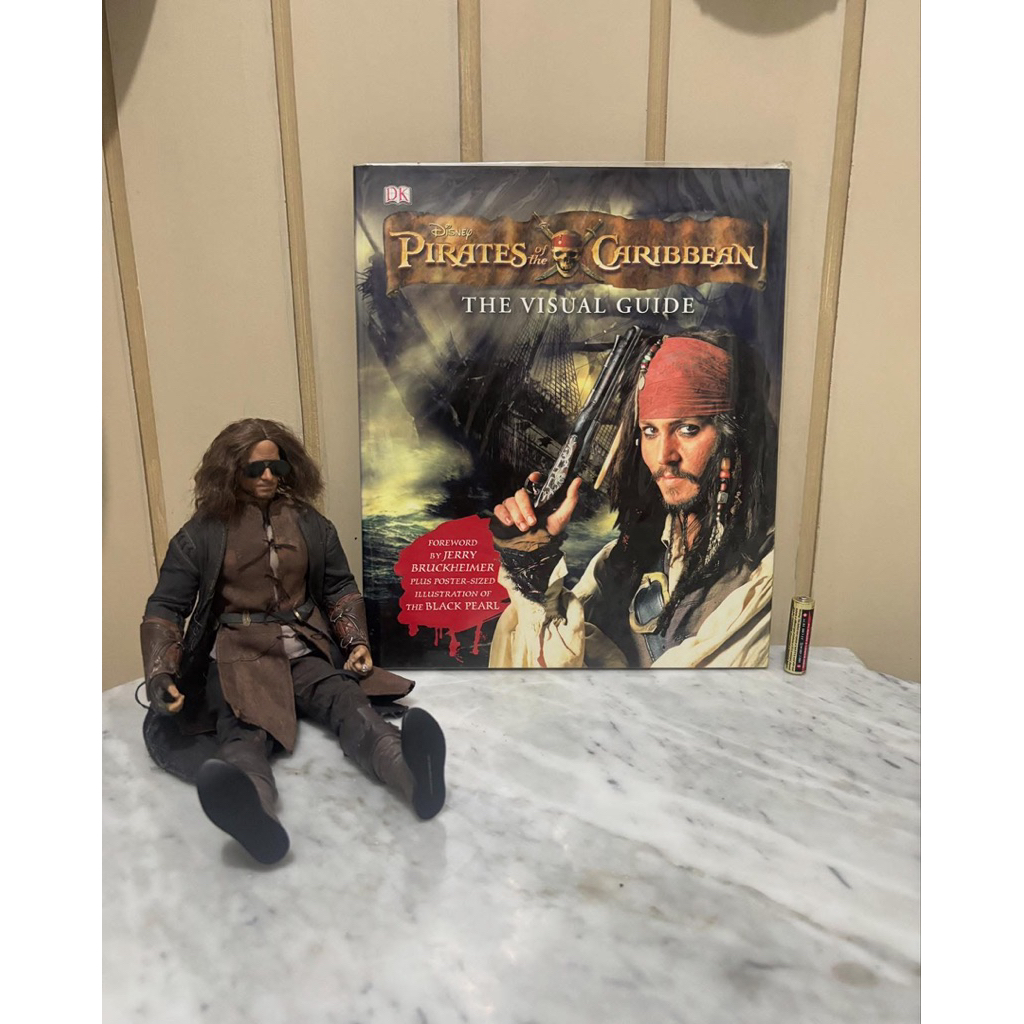 Buku The Visual Guides of The Pirates of the Caribbean