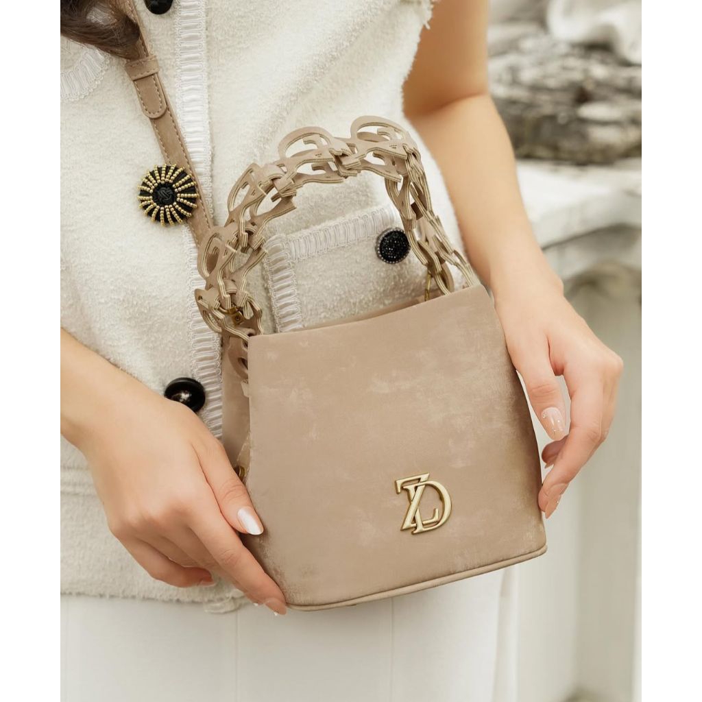 Parveen bag zytadelia
