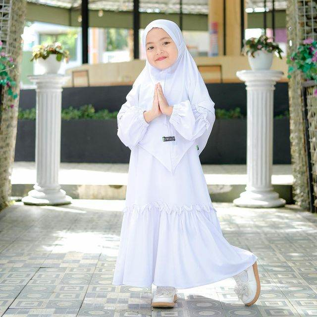 Yumna Syar'i gamis anak perempuan model terbaru set hijab dress kids kekinian