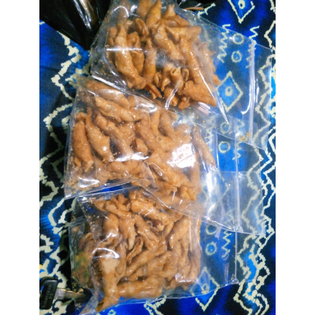 

keripik kacang sembunyi isi 125 gr