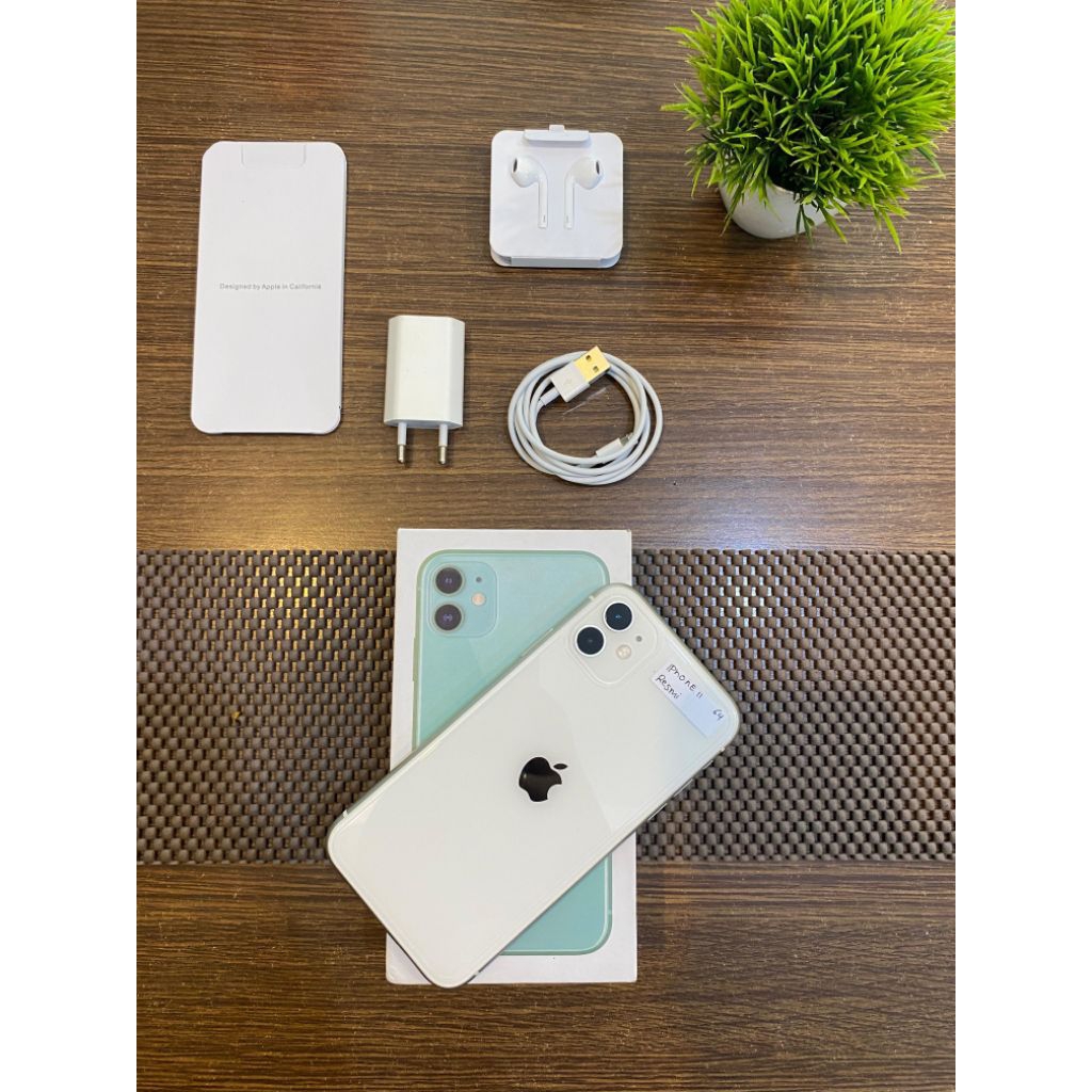 iphone 11 all operator 64 white second mulus like new