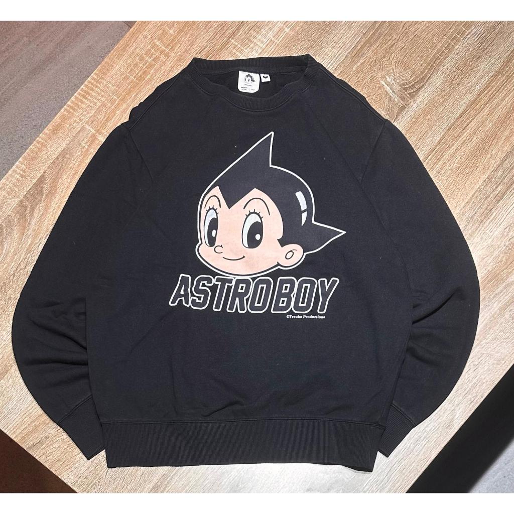 Jaket Sweater Crewneck Astroboy Mighty Atom by Tezuka Productions (Treadmark)