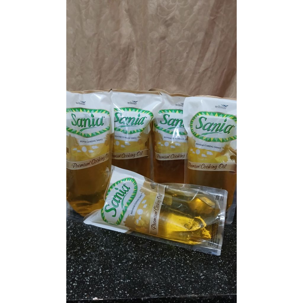 

minyak sania 1liter isi 5pcs