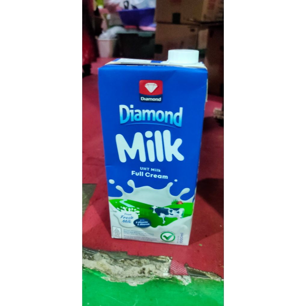 

FRESH MILK DIAMOND UHT MILK FULL CREAM 1000 ML