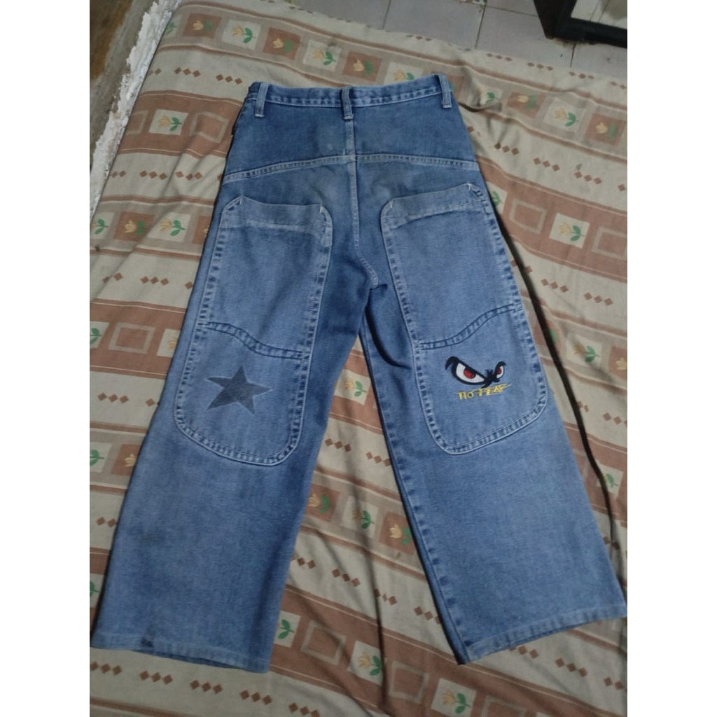 baggy jeans y2k