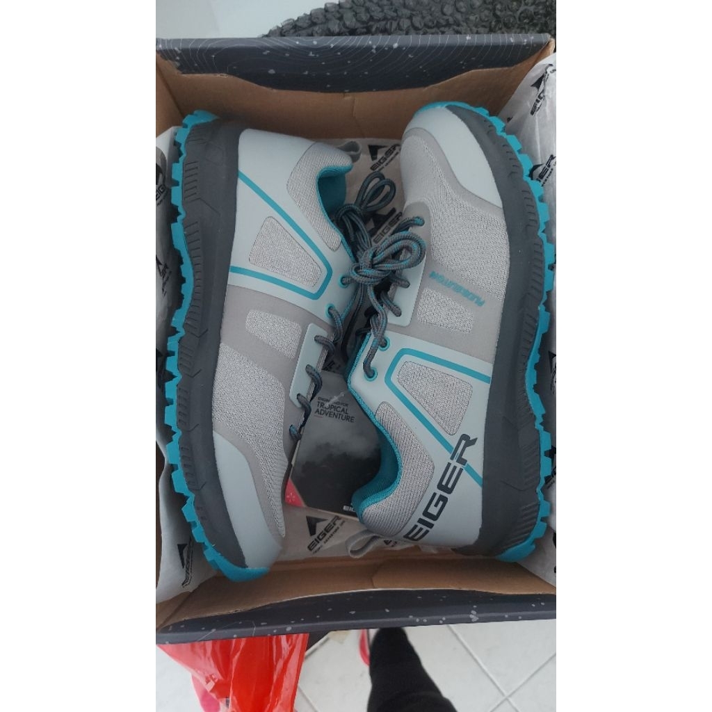 Sepatu Gyrfalcon - Biru size 39