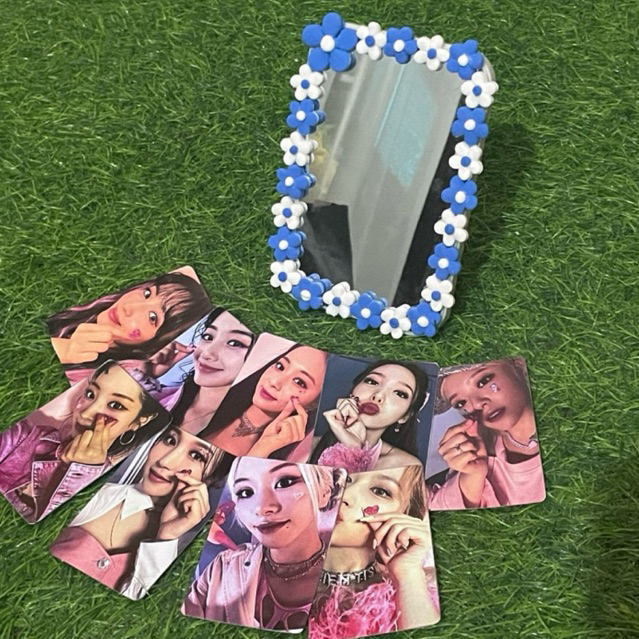 Cermin Kpop Blackpink Twice BTS Cermin Lucu Motif Bunga Lipat