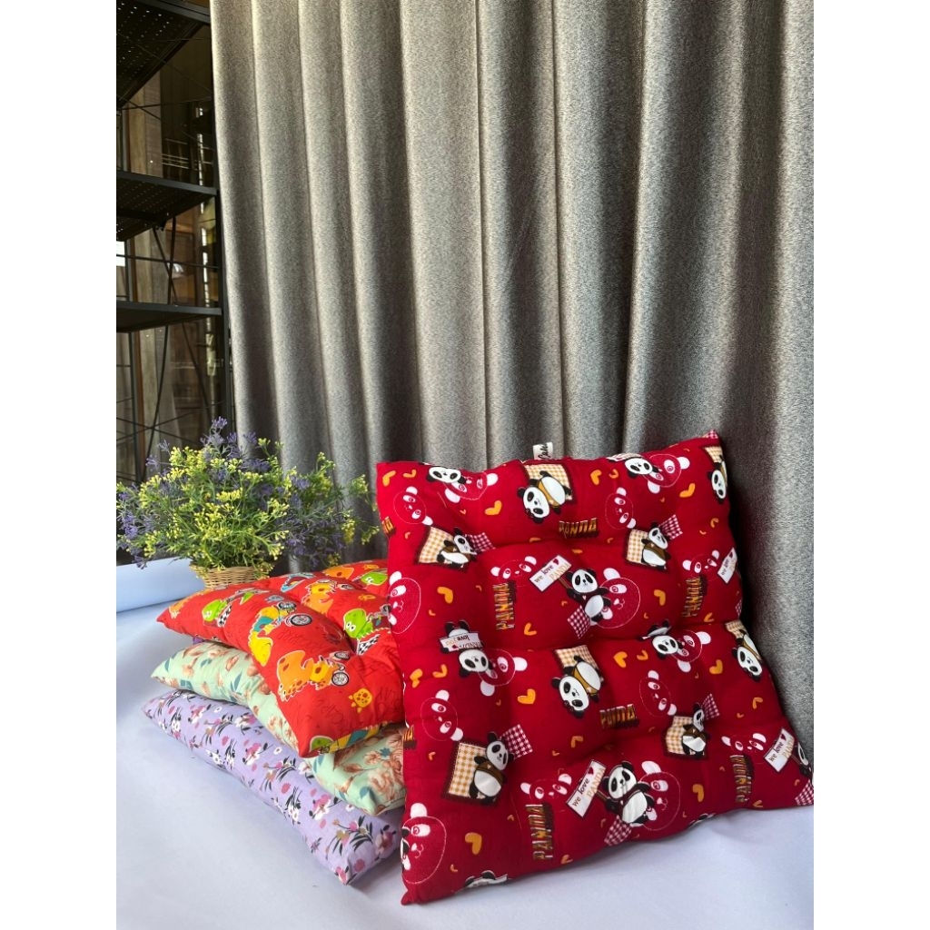 bantal duduk karakter