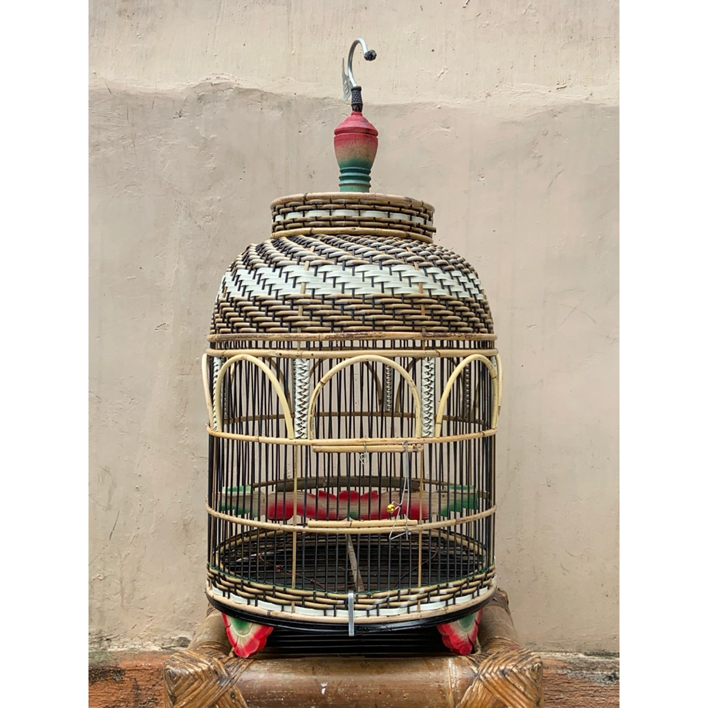 KANDANG PERKUTUT ROTAN BULAT KLASIK/ SANGKAR PERKUTUT/ KANDANG PERKUTUT/ KANDANG BURUNG