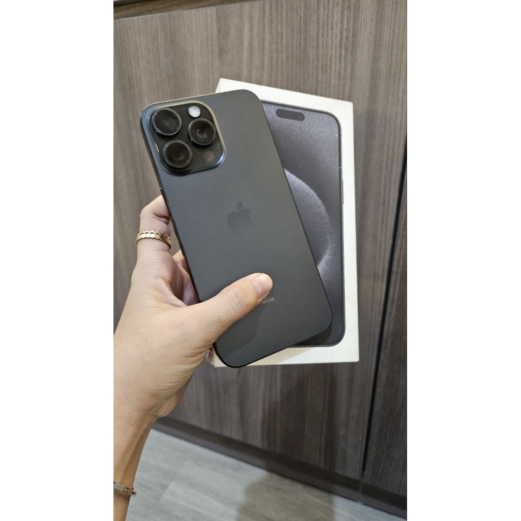 Iphone 15 Pro Max, 256 Gb, Ibox, bh 92%, garansi Ibox habis, seken, item