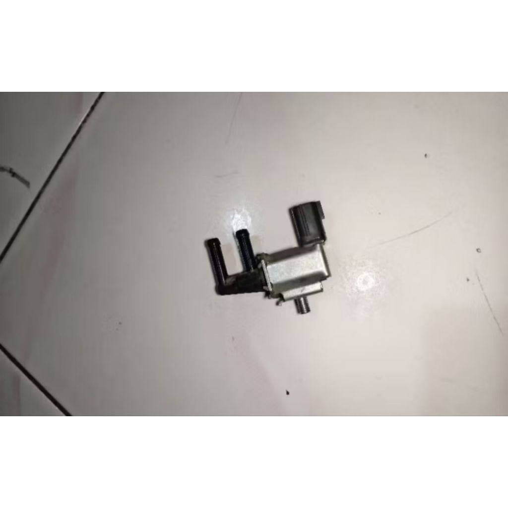 Solenoid switch idle up vacum AC Suzuki APV Futura injeksi asli original