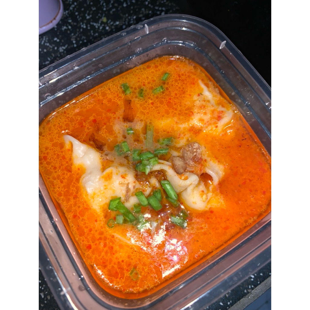 

PANGSIT KUAH SEBLAK PANGSIT AYAM PREMIUM FROZEN FOOD