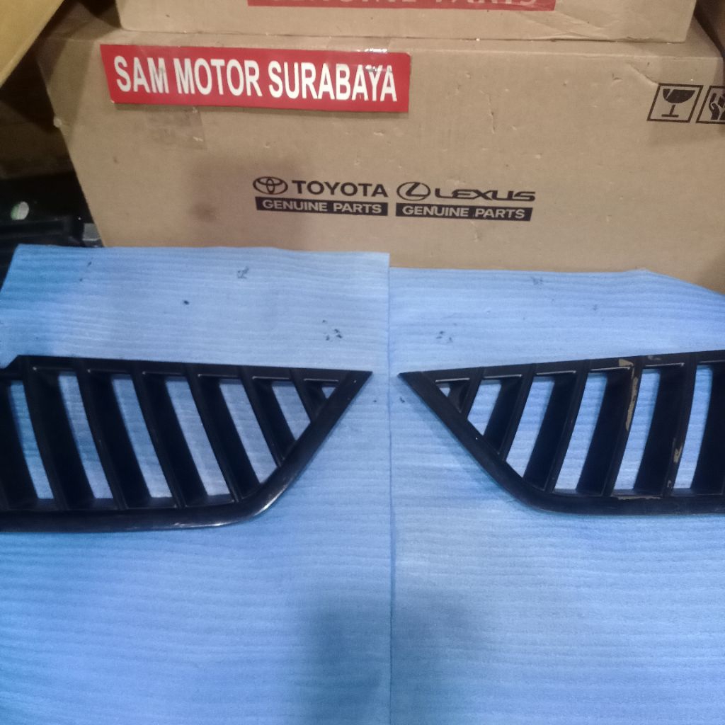 Grill Mitsubishi Strada L200 Original