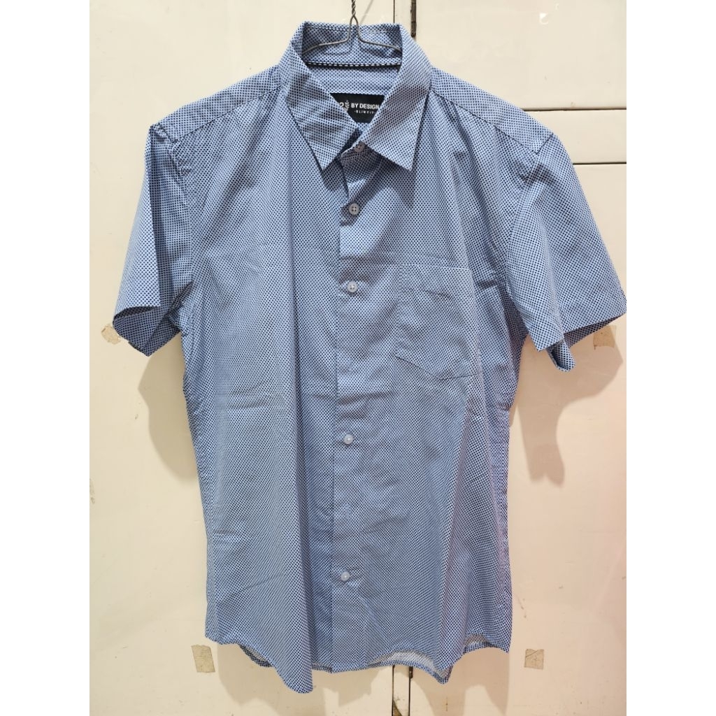 Kemeja pria lengan pendek slim fit BY DESIGN LIKE NEW size M