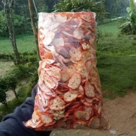 

Kerupuk seblak kering pedas daun jeruk gurih dan renyah