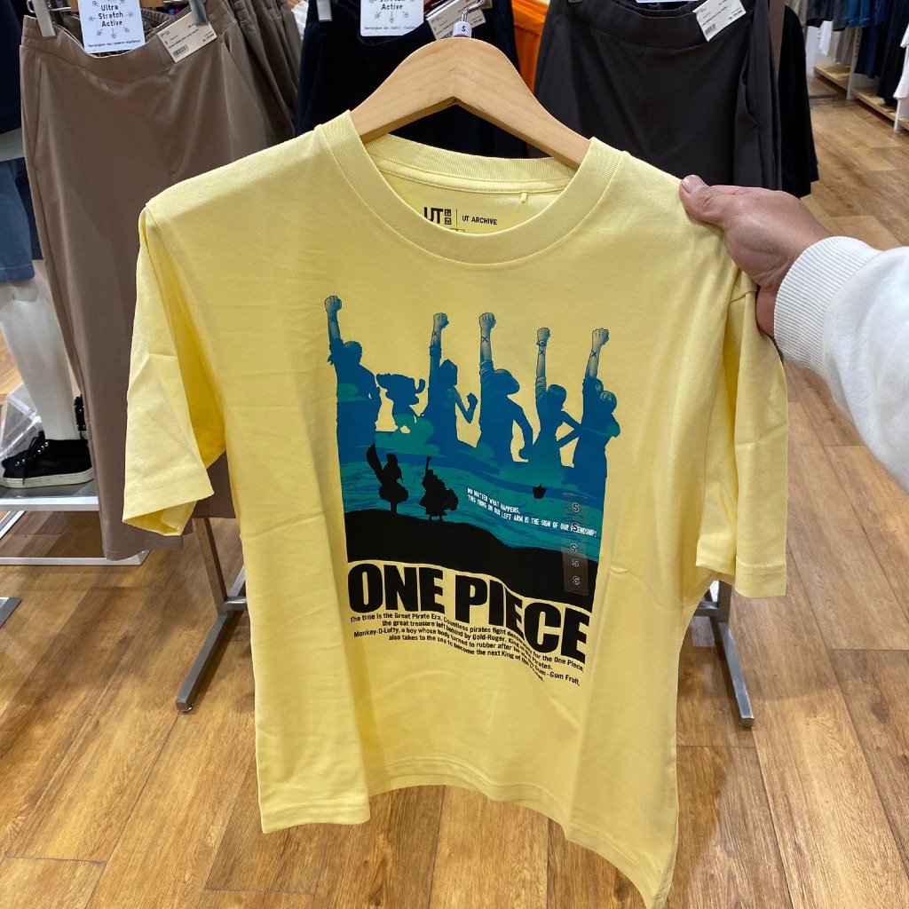 Jastip. Tshirt Uniqlo X One Piece (MAN)