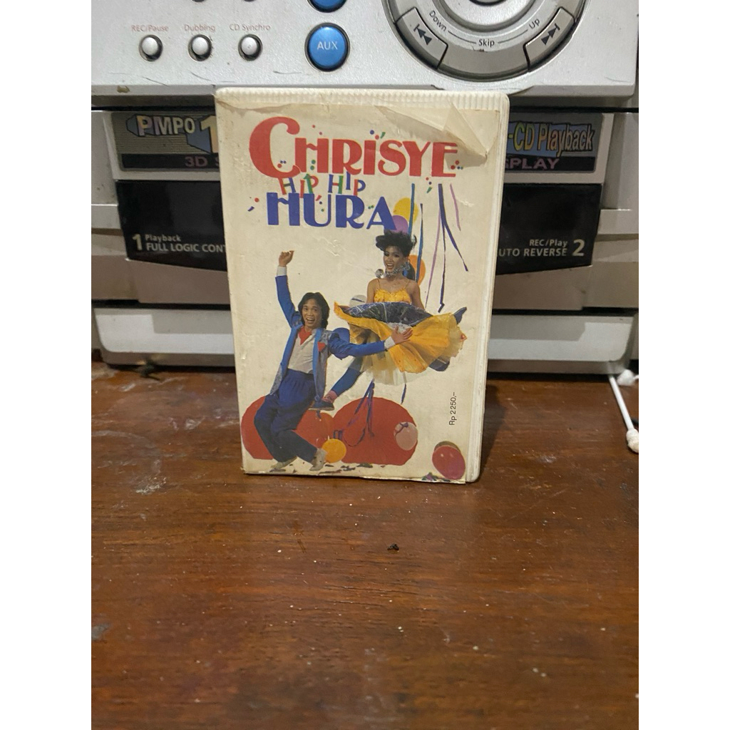 Kaset Chrisye HipHip Hura