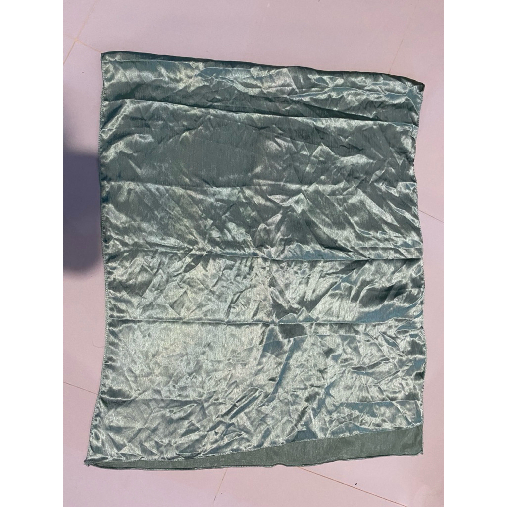 [Preloved] Hijab Pashmina Silk Sage Green