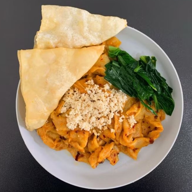 

Mie Sobek Chili Oil FLOS KITCHEN - Mie Instan Premium Chili Oil Pedas