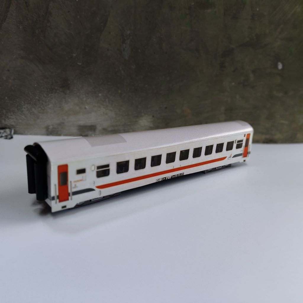 Obral Miniatur Gerbong Ekonomi Lokal kereta api Indonesia murah - stok terbatas
