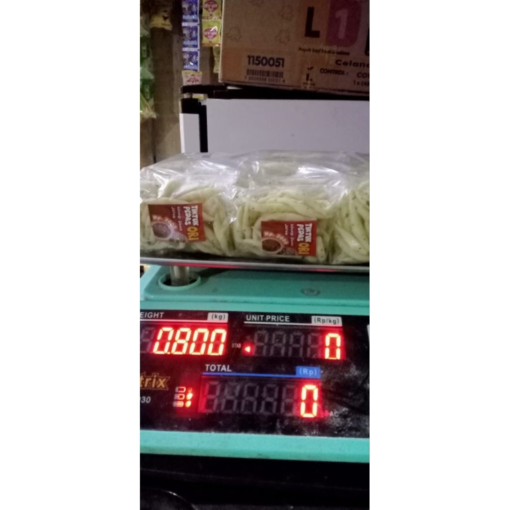 

TIKTUK PEDAS GURIH 1 PACK ISI 24PCS