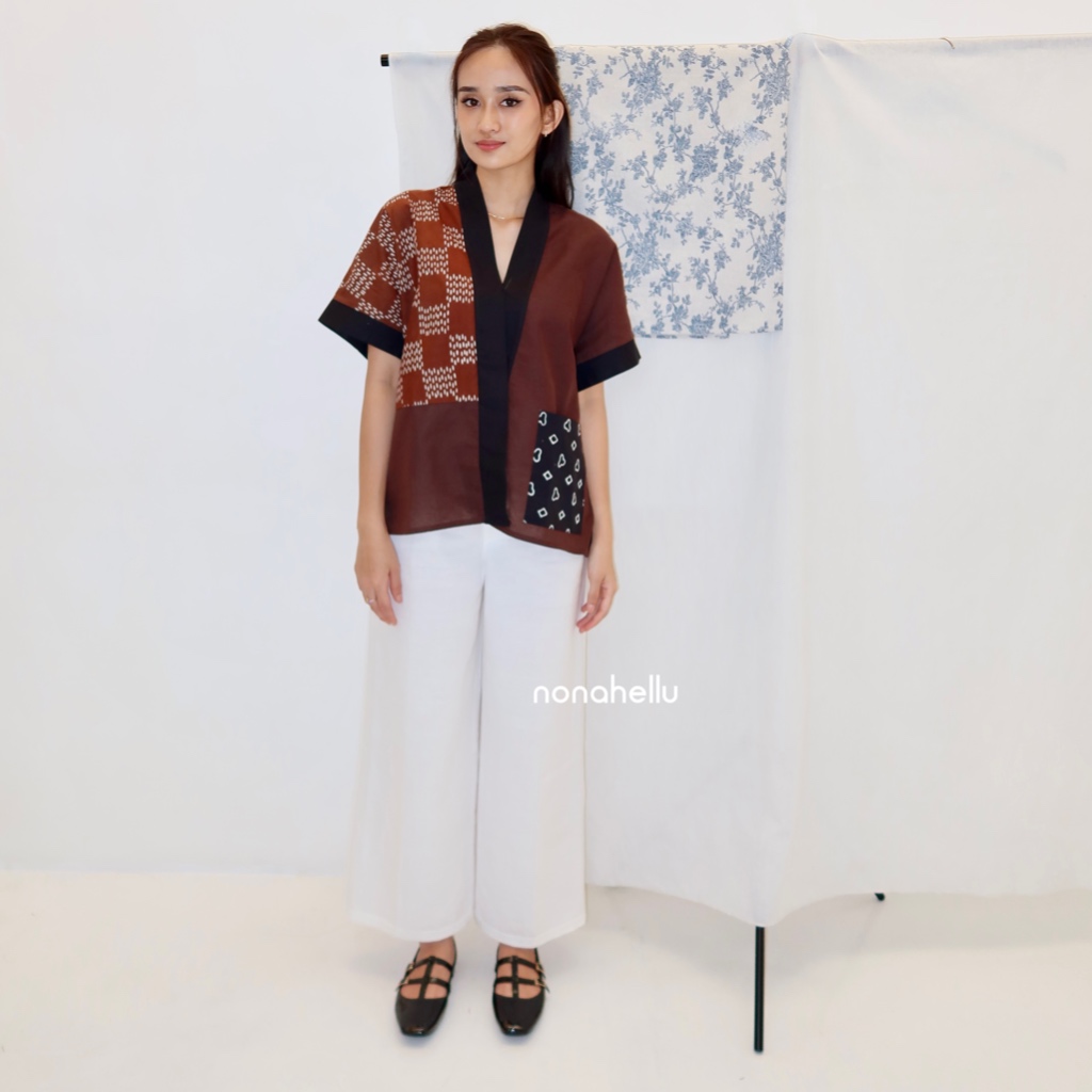 NONAHELLU-KANAYA BATIK-TOP BATIK PREMIUM-BATIK WANITA KERJA MODERN LENGAN PENDEK