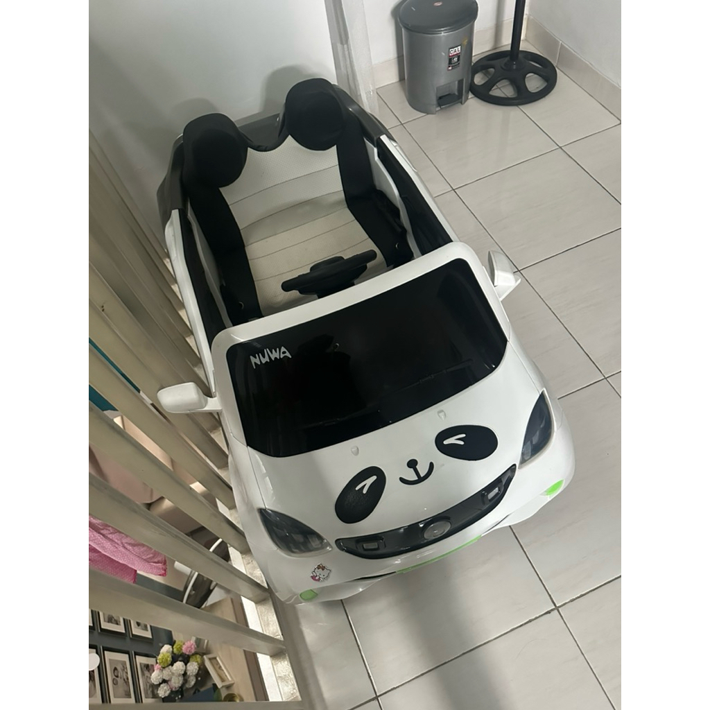 Mobil-mobilan aki PMB Nuwa (preloved)