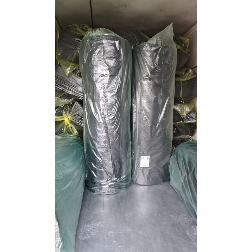 

Bubble Wrap Hitam Uk. 125 cm x 50 cm x 3kg Bubble Packing