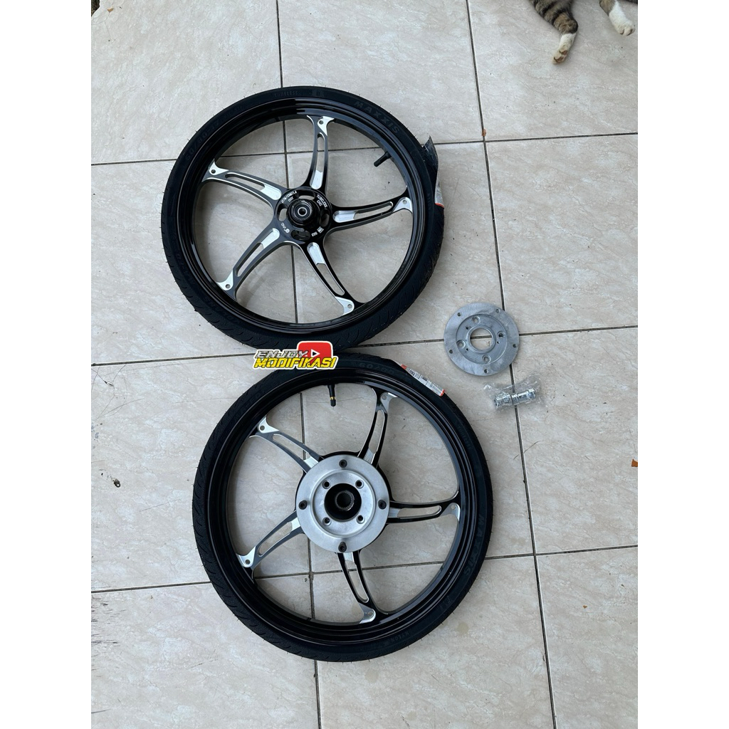 VND BINTANG LAUT RING 17 PCX 160 ABS