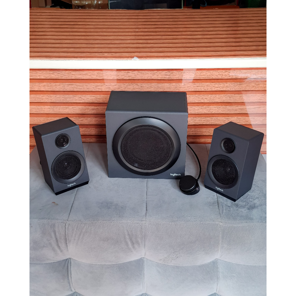 Sound full bass logitech Z333 brand NEW