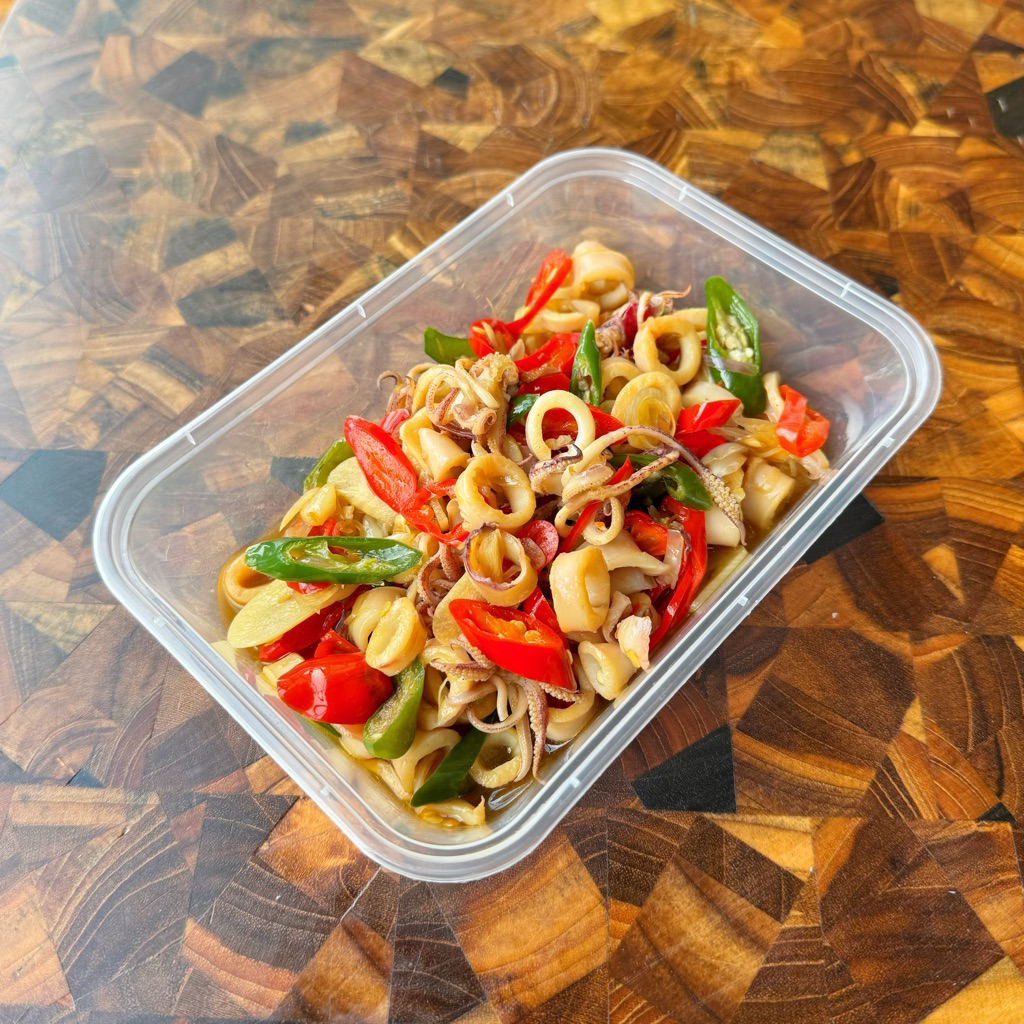 

[ Oseng Pedas Cumi Asin Frozen Food 200 gr ] – Makanan Siap Saji by Chef Anthony